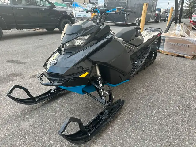 2022 SKIDOO SUMMIT SP 850 165(FINANCING AVAILABLE) in Snowmobiles in Cambridge - Image 3