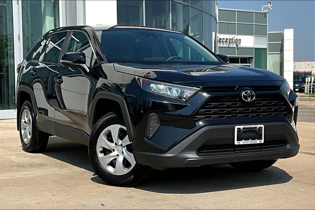 2022 Toyota RAV4 LE FWD in Cars & Trucks in Mississauga / Peel Region - Image 3