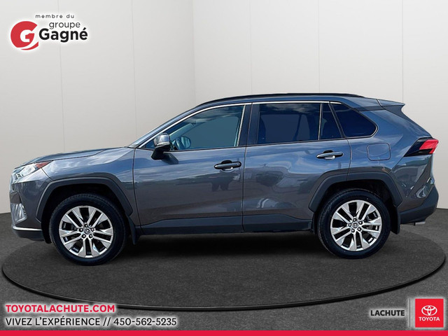 **TOYOTA**RAV4**2020**XLE**PREMIUM**CUIR**TOIT OUVRANT**MAGS 19  in Cars & Trucks in Laurentides - Image 3
