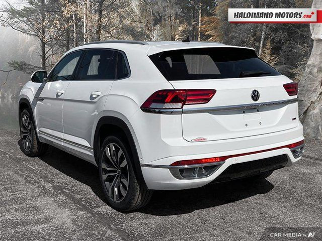 2022 Volkswagen Atlas Cross Sport Execline in Cars & Trucks in Hamilton - Image 3