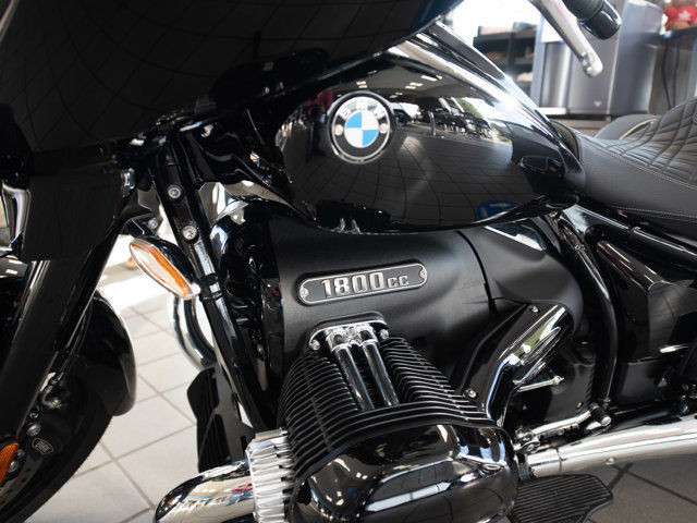 2022 BMW R18 8 in Cars & Trucks in Calgary - Image 2