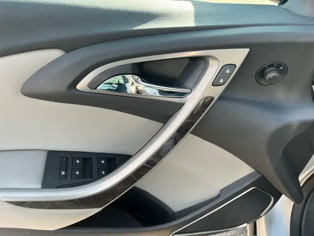 2015 Buick Verano Base in Cars & Trucks in Kitchener / Waterloo - Image 11