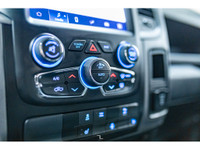 **ONE OWNER - ACCIDENT FREE** ORIGINAL FACTORY PRICE $66,495 10,622 KM This 2023 Ram 1500 Classic 4x... (image 4)
