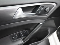 The 2018 Volkswagen Golf Comfortline is a fun-to-drive and practical hatchback, powered by a 1.8L en... (image 4)