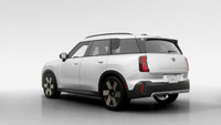 Le tout nouveau *MINI Countryman Cooper S 2025* est aussi audacieux et aventurier que vous. Que vous... (image 1)