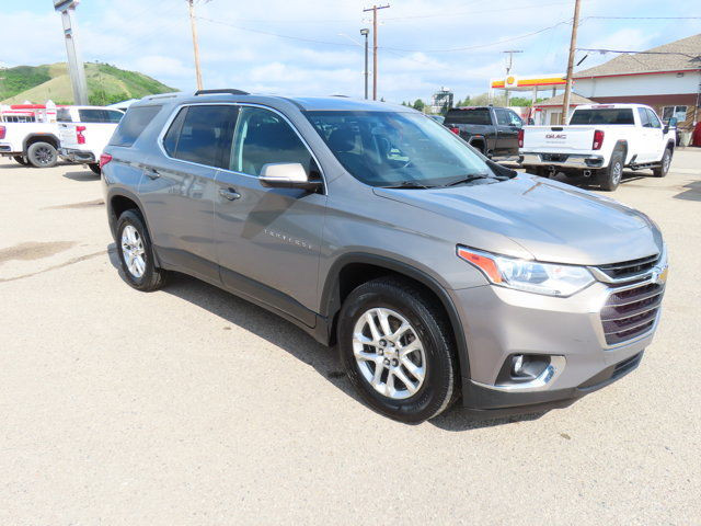 2018 Chevrolet Traverse LT Cloth 3.6L AWD in Cars & Trucks in Regina - Image 2