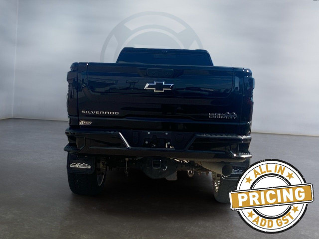 2024 Chevrolet Silverado 3500HD in Cars & Trucks in Medicine Hat - Image 4