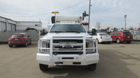 2019 FORD F-550 XLT SERVICE TRUCK WITH CRANE NEW ARRIVAL... Amvic Licenced... -CREW CAB - 11 FT SERV... (image 1)