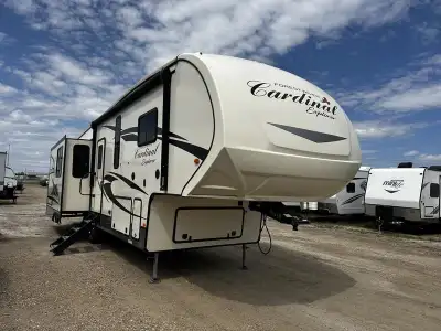 2018 Forest River Cardinal 332DS