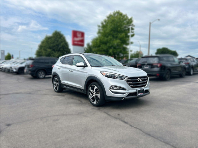 2016 Hyundai Tucson Limited | Winter Wheels in Cars & Trucks in Hamilton - Image 3