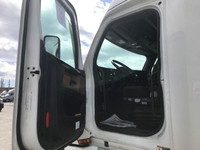 2020 FREIGHTLINER T12664ST;Heavy Duty Trucks - Conventional Truck w/ Sleeper Penske Location 525 MAC... (image 8)