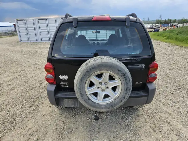 2002 Jeep Liberty in Cars & Trucks in Edmonton - Image 8