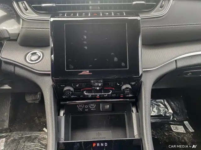 2025 Jeep Grand Cherokee L Altitude 4x4 Sunroof Nav Capable in Cars & Trucks in St. Albert - Image 23
