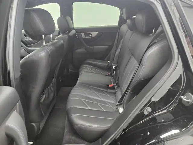 2016 Infiniti QX70 SPORT, NAVI, CUIR, CAMERA, BLUETOOTH in Cars & Trucks in Longueuil / South Shore - Image 17
