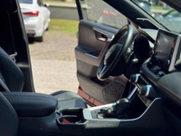 Looking for a stylish and fuel-efficient SUV that can handle anything a Canadian winter throws your... (image 9)