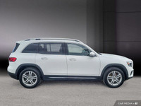 Le Mercedes-Benz GLB 250 2023 est un VUS compact qui allie élégance, polyvalence et performance. Ave... (image 7)