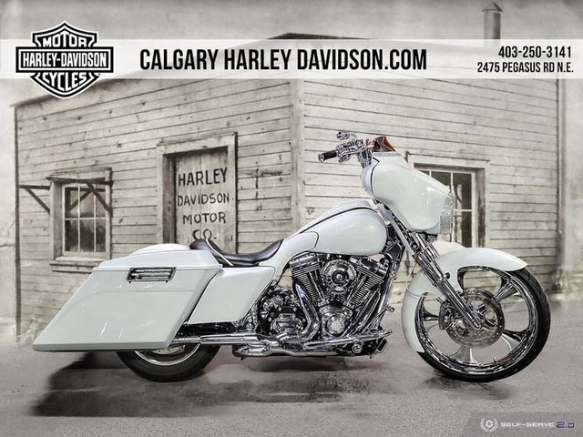 2010 Harley-Davidson FL-Electra Glide Ultra Limited FLHTK in Street, Cruisers & Choppers in Calgary