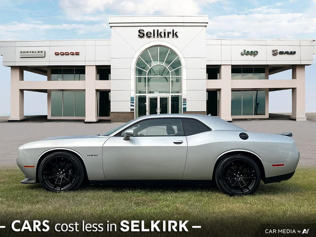 2022 Dodge Challenger in Cars & Trucks in Winnipeg - Image 3