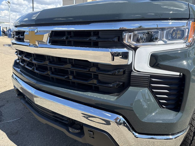 2025 Chevrolet Silverado 1500 LT in Cars & Trucks in Edmonton - Image 4