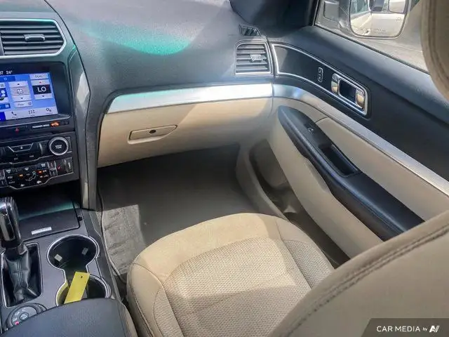 2017 Ford Explorer XLT | AWD | Remote Start | Back Up Cam in Cars & Trucks in Saskatoon - Image 30