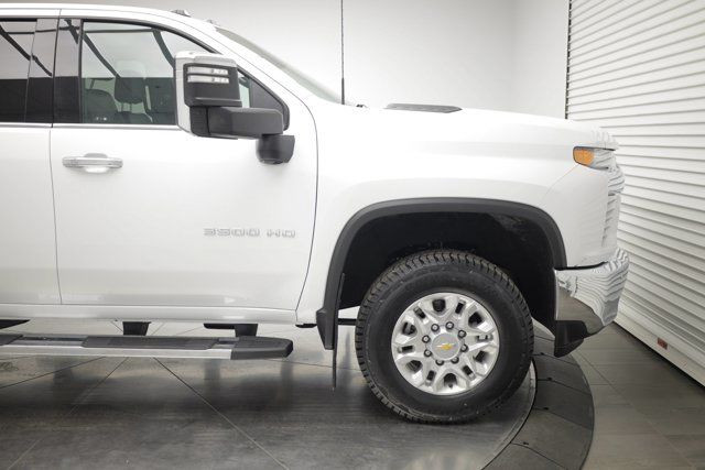 2023 Chevrolet Silverado 3500HD LTZ in Cars & Trucks in Calgary - Image 3