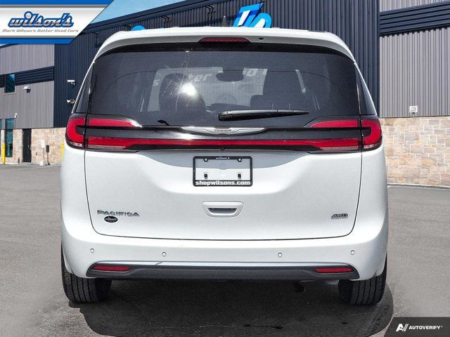 2023 Chrysler Pacifica Touring L AWD | Leather | Heated Seats + in Cars & Trucks in Guelph - Image 4