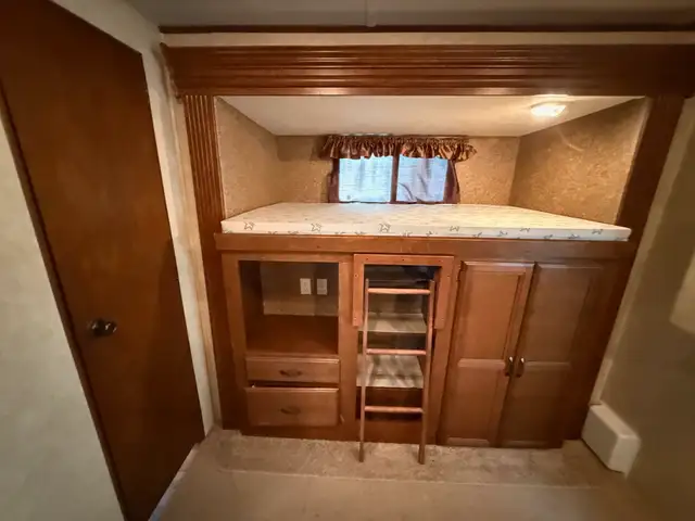 2015 Forest River Wildwood 402QBQ Destination Home in Park Models in St. Albert - Image 22