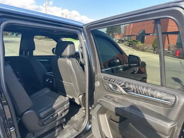 2023 GMC Yukon XL DENALI 6.2 ROOF 360 CAM HEADS UP ANTI THEFT dans Autos et camions dans Région de Mississauga/Peel - Image 14
