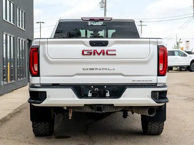 2020 GMC Sierra 3500 Denali in Cars & Trucks in Saskatoon - Image 7