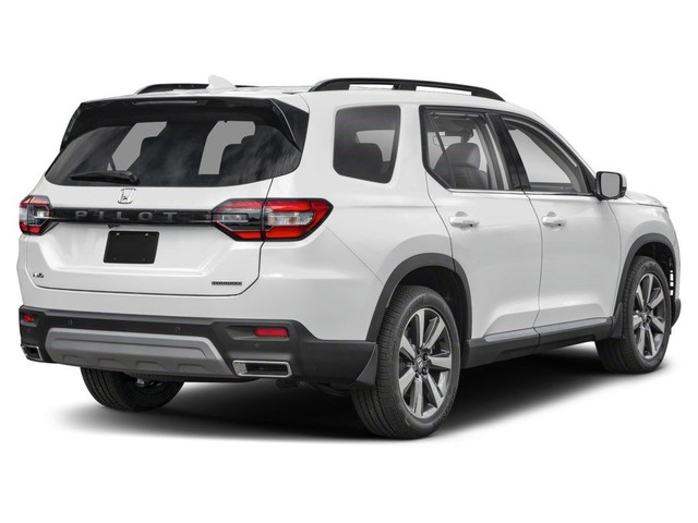2025 Honda Pilot Touring AWD in Cars & Trucks in Hamilton - Image 2