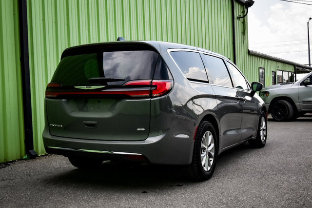 2023 Chrysler Pacifica Touring L AWD • HEATED SEATS/STEERING • C in Cars & Trucks in Kingston - Image 3