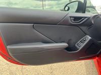 Recent Arrival! 6 Speakers, AM/FM radio: SiriusXM, Apple CarPlay/Android Auto, Auto High-beam Headli... (image 4)