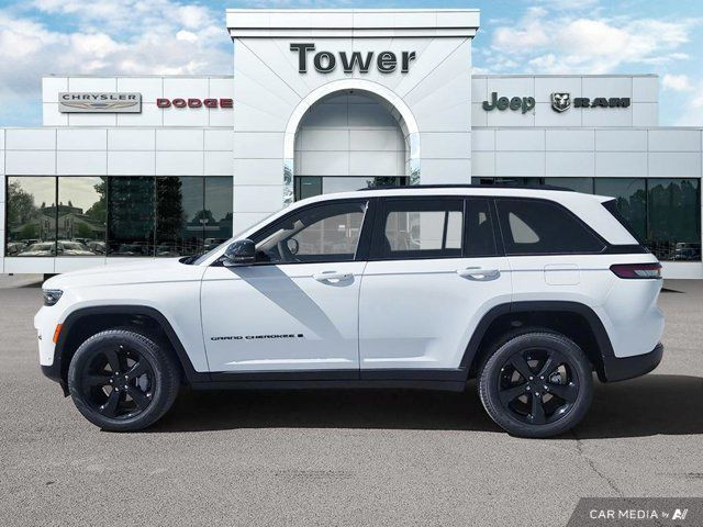 2025 Jeep Grand Cherokee Limited in Cars & Trucks in Calgary - Image 3