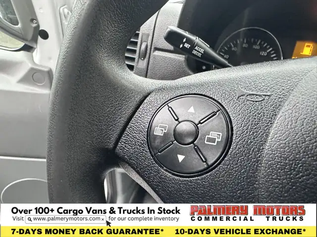 2017 Mercedes-Benz Sprinter 2500 144" HIGH ROOF 4X4 +LOW RANGE dans Autos et camions dans Région de Mississauga/Peel - Image 35