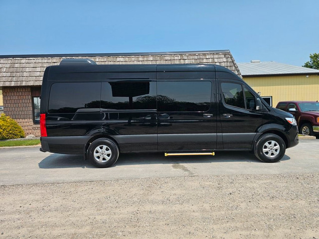 2019 Mercedes-Benz Sprinter Passenger Van 2500 High Roof V6, Dei in Cars & Trucks in Chatham-Kent - Image 4