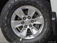 This Chevrolet Silverado 1500 boasts a powerful engine powering this Automatic transmission.* This C... (image 8)