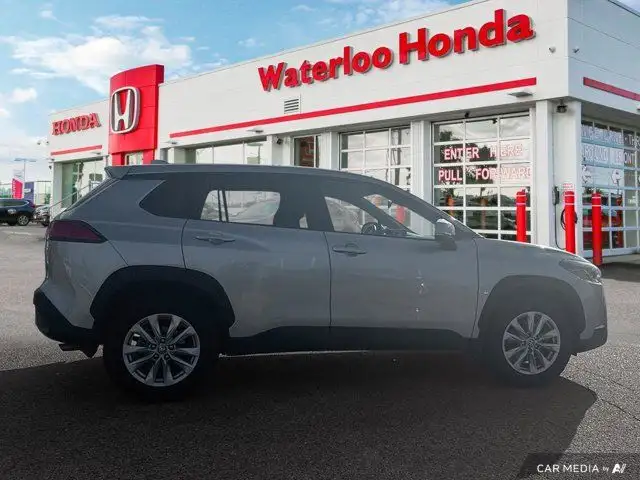 2023 Toyota Corolla Cross LE | AWD | CARPLAY | BACKUP CAM dans Autos et camions dans Kitchener / Waterloo - Image 10