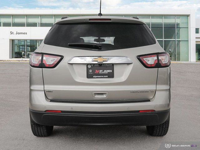 2017 Chevrolet Traverse LT | HEATED FRONT SEATS | 6.5-INCH in Cars & Trucks in Winnipeg - Image 4