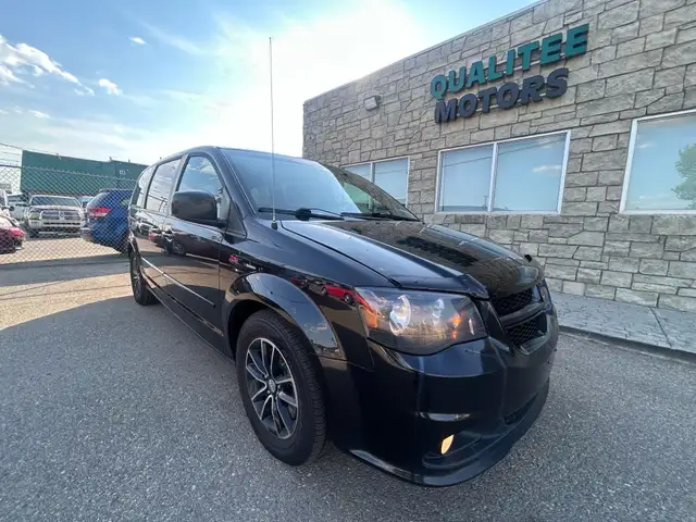 2017 Dodge Grand Caravan 4dr Wgn GT in Cars & Trucks in Calgary - Image 4