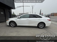 2017 Toyota Camry Hybrid XLE Automatique avec Sièges en Cuir Toit Ouvrant GPS Caméra de Recul Systèm... (image 7)