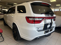 WHITE KNUCKLE,ENGINE: 6.4L SRT HEMI V8 W/FUELSAVER MDS (STD),TIRES: 295/45ZR20 BSW AS (STD),TRANSMIS... (image 6)