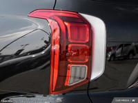 This Hyundai Palisade has a durable Regular Unleaded V-6 3.8 L/231 engine powering this Automatic tr... (image 8)