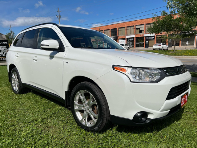 2014 Mitsubishi Outlander SE 4WD 7 PASS SUNROOF REAR VIEW CAMERA in Cars & Trucks in City of Toronto - Image 3