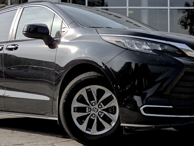 2023 Toyota Sienna XLE 8-Passenger FWD in Cars & Trucks in City of Toronto - Image 3