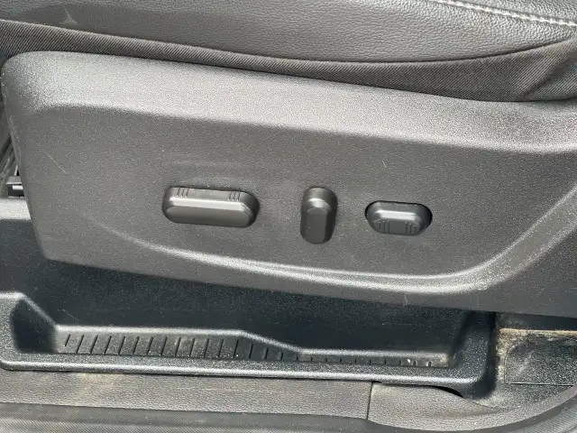 2018 Ford Escape Titanium Awd 4X4 / Cuir / Toit Pano / Navigatio in Cars & Trucks in City of Montréal - Image 21