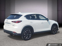 Le Mazda CX-5 GS AWD 2024 se distingue par son équilibre parfait entre style, confort et performance... (image 6)