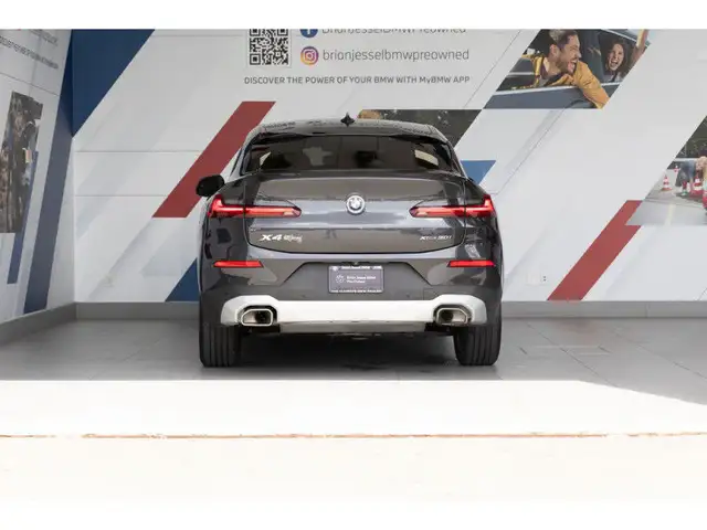 2022 BMW X4 xDrive30i in Cars & Trucks in Vancouver - Image 14