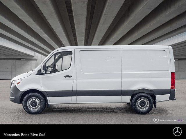 2025 Mercedes-Benz Sprinter 2500 144 Wheelbase Standard Roof RWD in Cars & Trucks in Longueuil / South Shore - Image 2