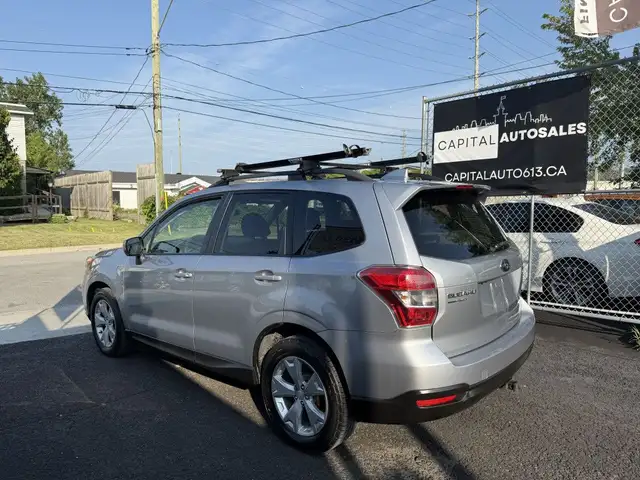 2016 Subaru Forester 2.5i Touring 4dr All-wheel Drive dans Autos et camions dans Ottawa - Image 12
