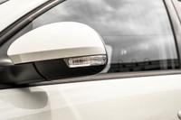 VEHICLE FEATURES: AIR CONDITIONING, POWER FOLDING MIRRORS, LEATHER, ADJUSTABLE STEERING WHEEL, RAIN... (image 3)
